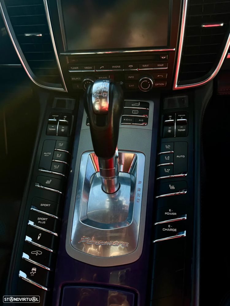 Porsche Panamera S Hybrid - 9