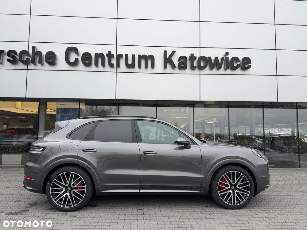 Porsche Cayenne - 6