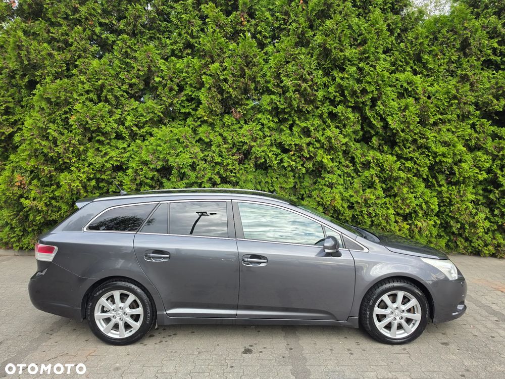 Toyota Avensis 2.2 D-4D Premium - 7
