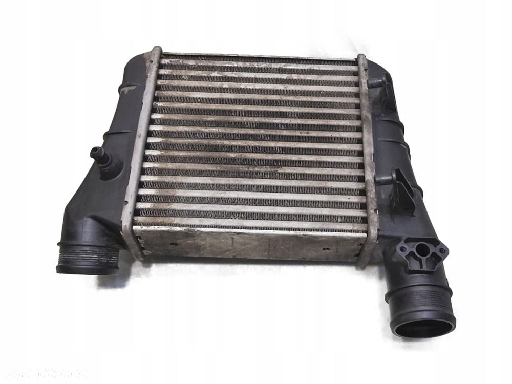 CHŁODNICA INTERCOOLER LEWA AUDI A4 B7 2.0 TFSI 8E0145805AA 3229440 - 1