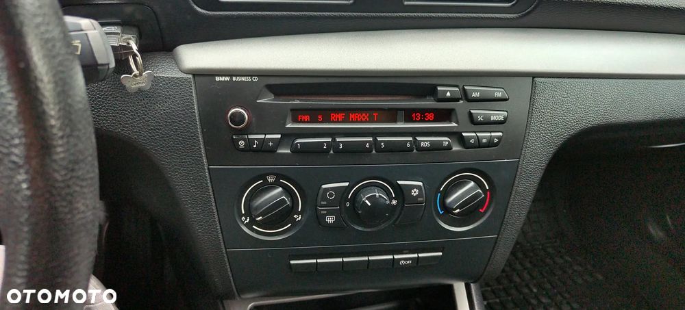 BMW Seria 1 116i - 15