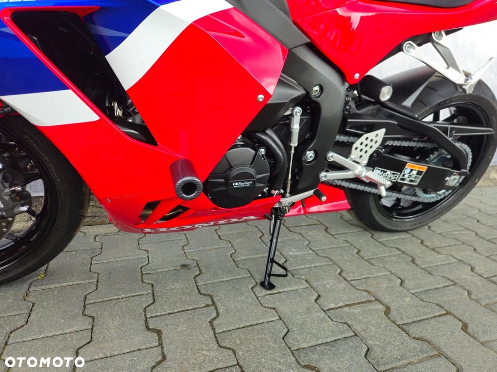 Honda CBR - 33