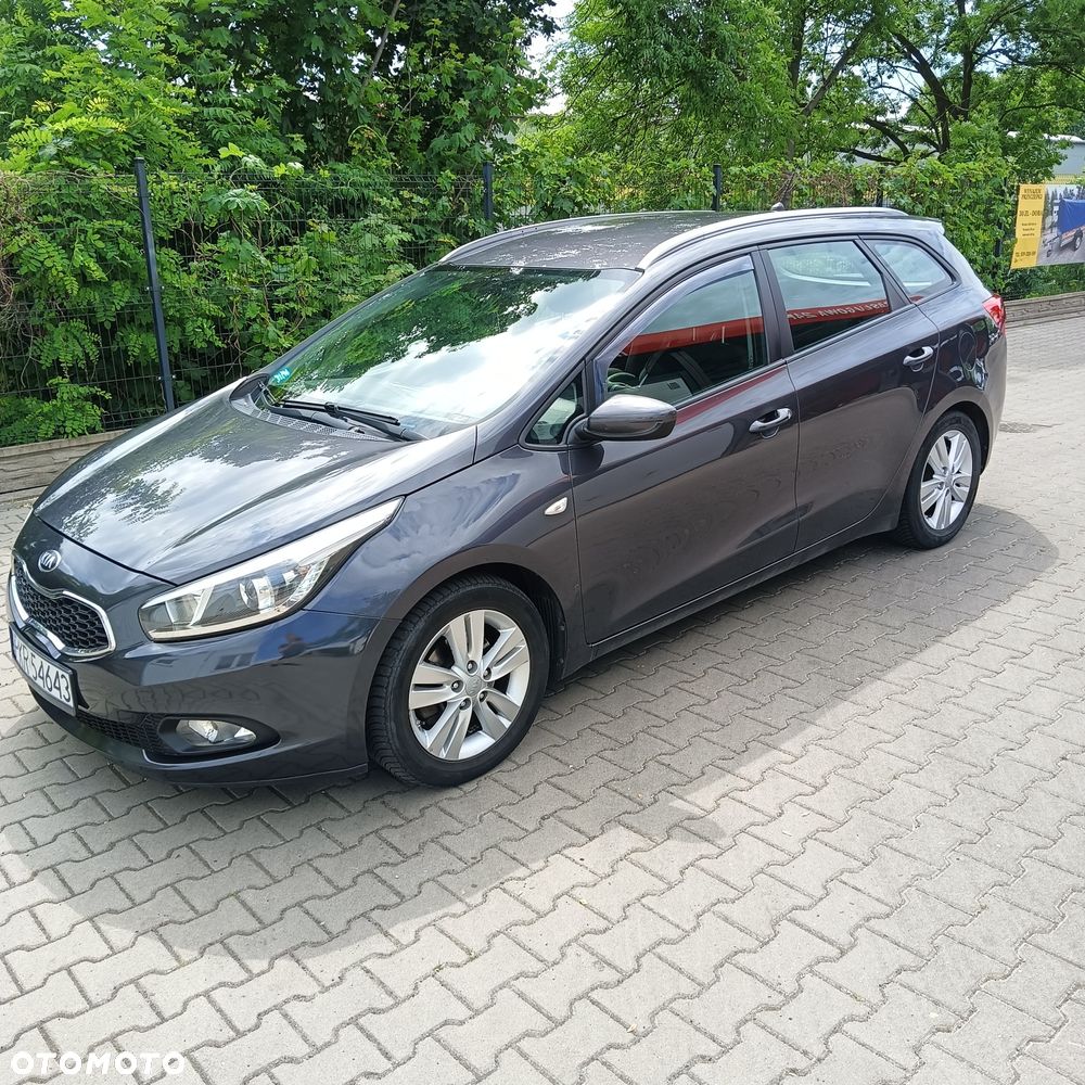 Kia Ceed - 1