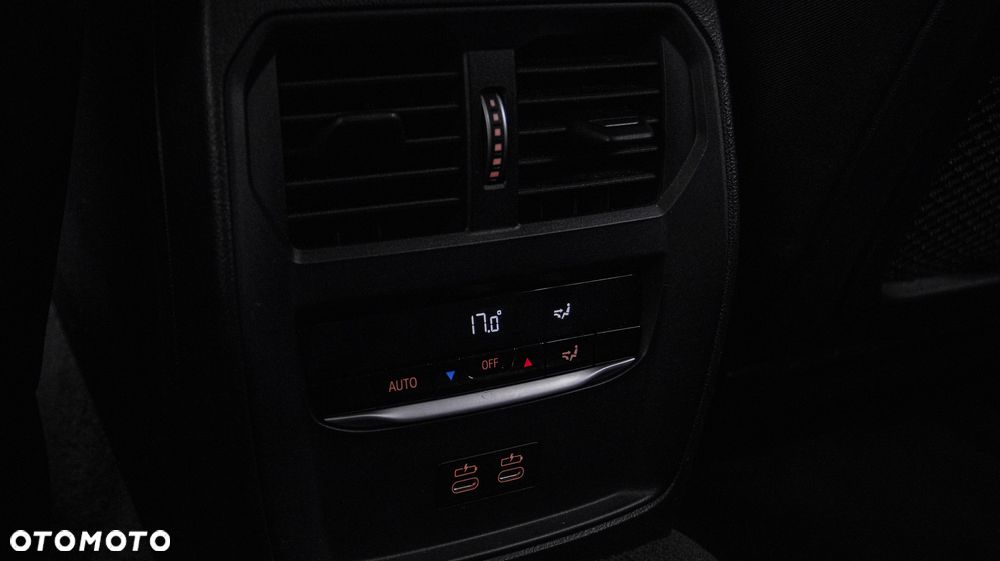 BMW Seria 3 318i Advantage sport - 24