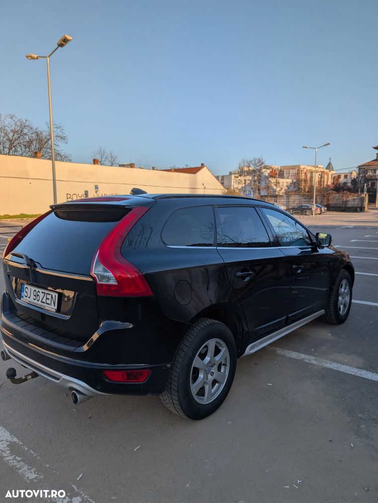 Volvo XC 60 D5 AWD Rdesign - 4