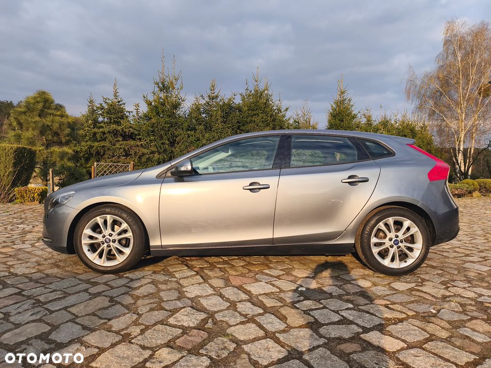 Volvo V40 D2 Summum - 2