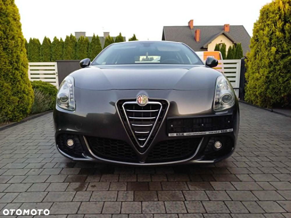 Alfa Romeo Giulietta - 8
