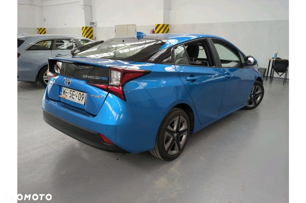 Toyota Prius - 3