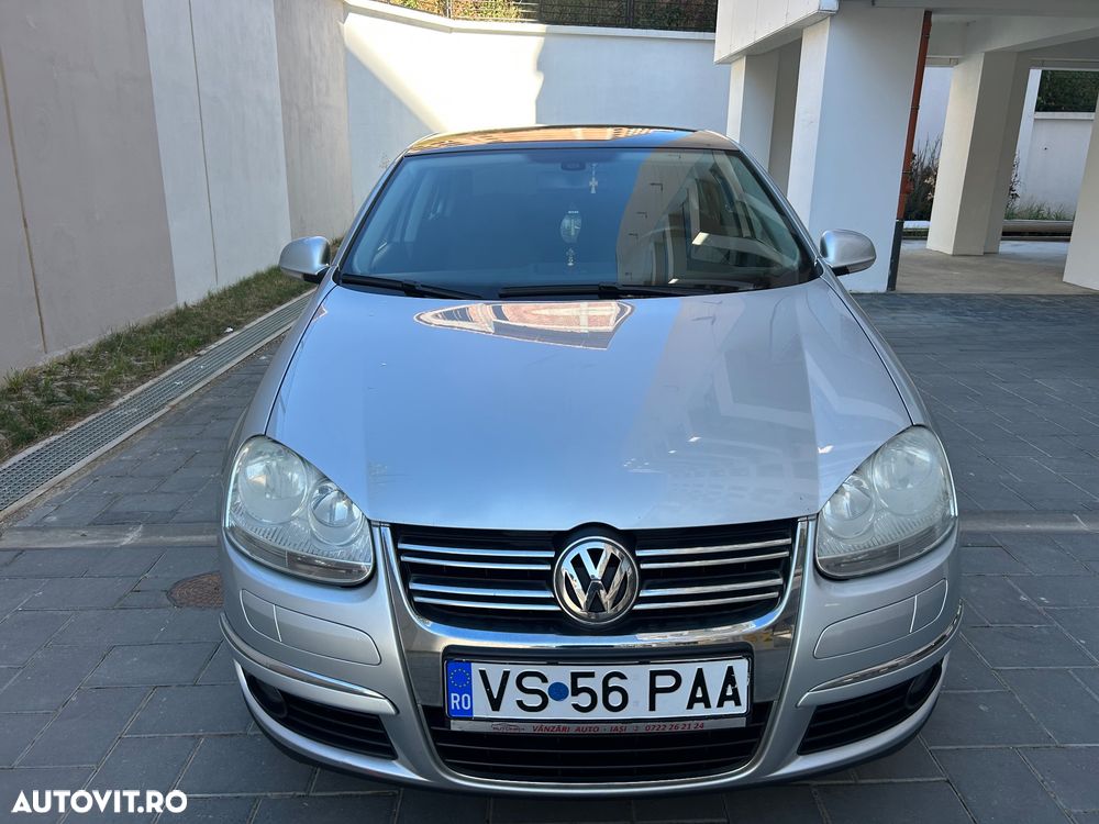 Volkswagen Jetta 1.6 Trendline - 3