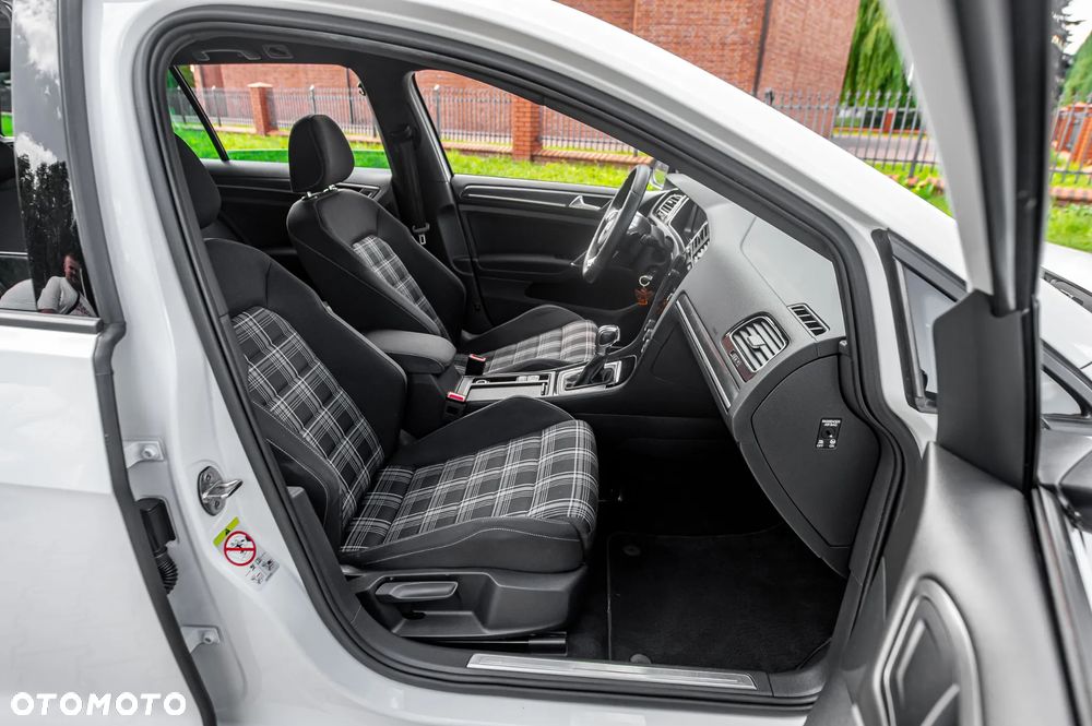 Volkswagen Golf GTD 2.0 TDI SCR DSG - 24