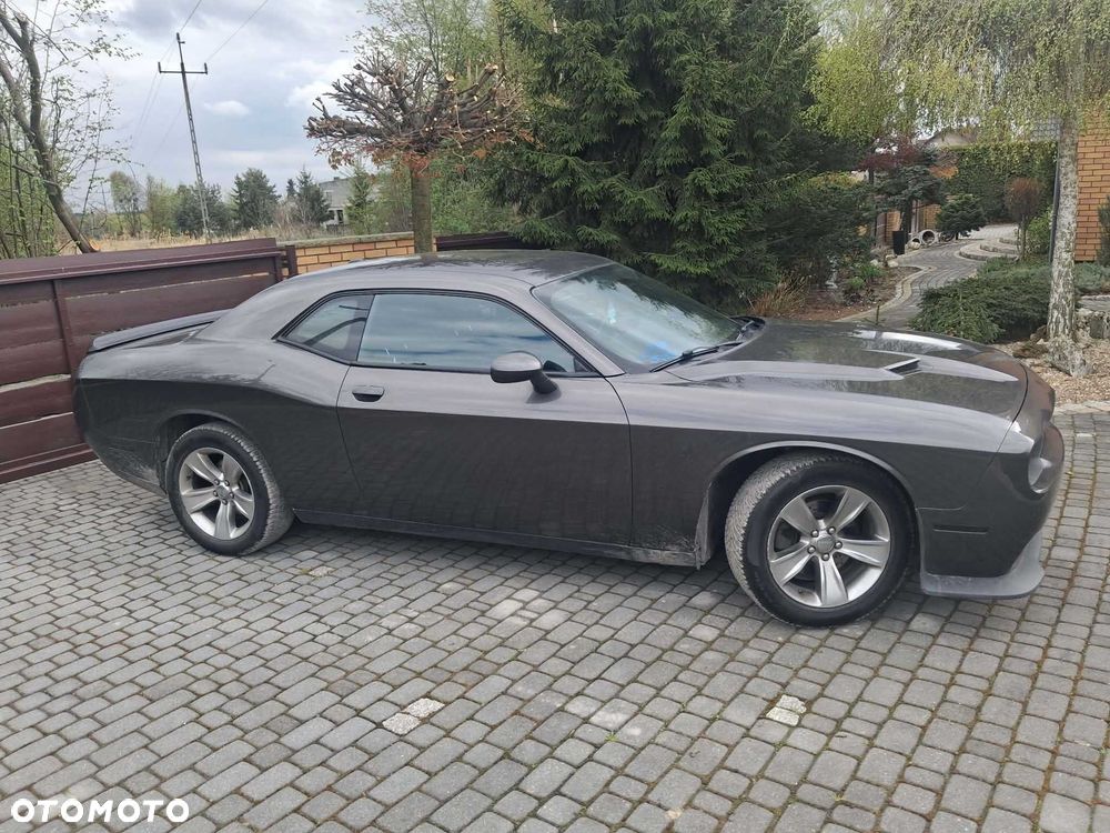 Dodge Challenger - 3