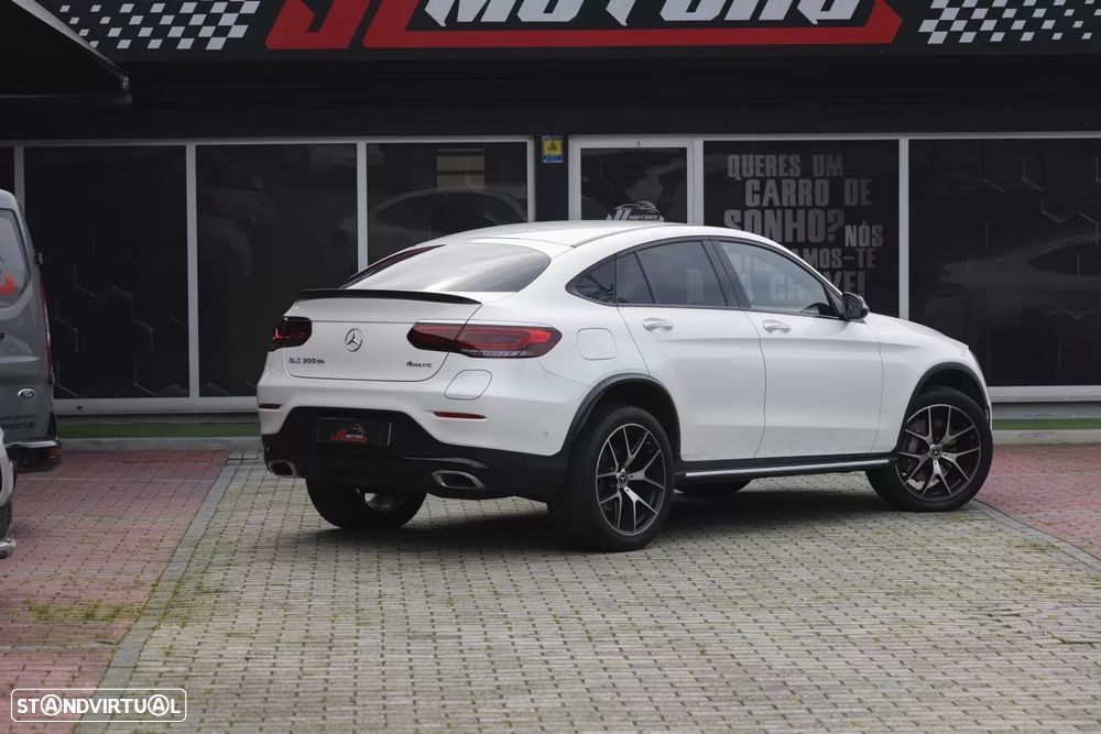 Mercedes-Benz GLC 300 de Coupe 4Matic 9G-TRONIC AMG Line - 30