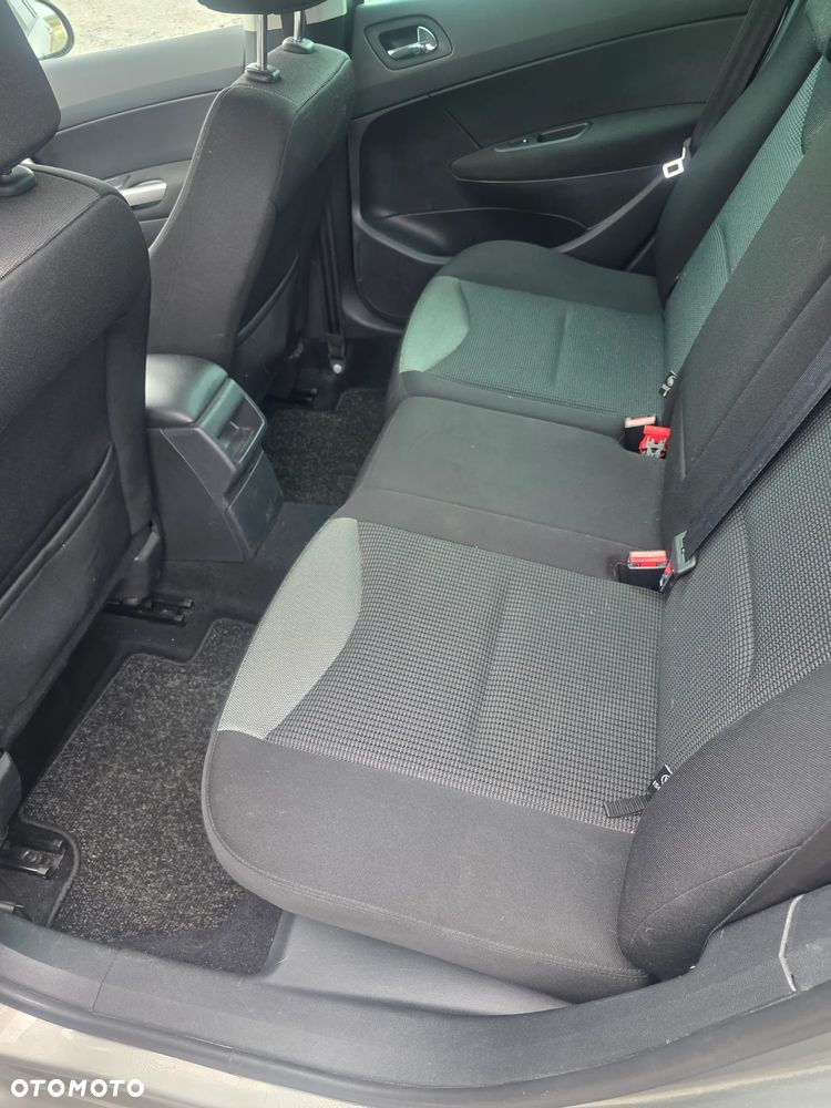 Peugeot 308 1.6 Premium - 17