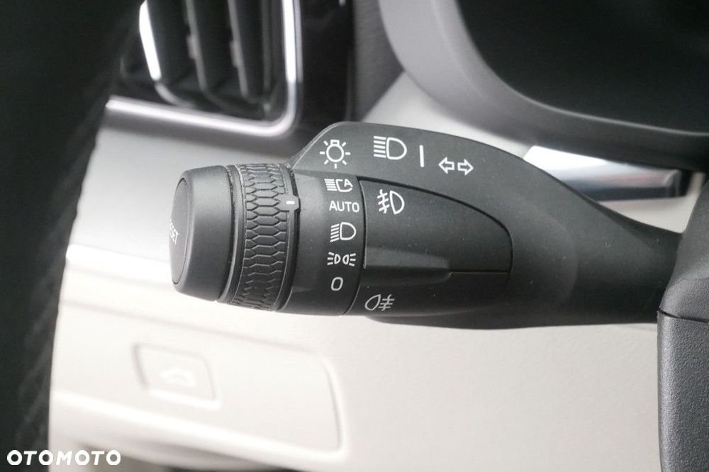 Volvo XC 60 B5 B AWD Core - 26