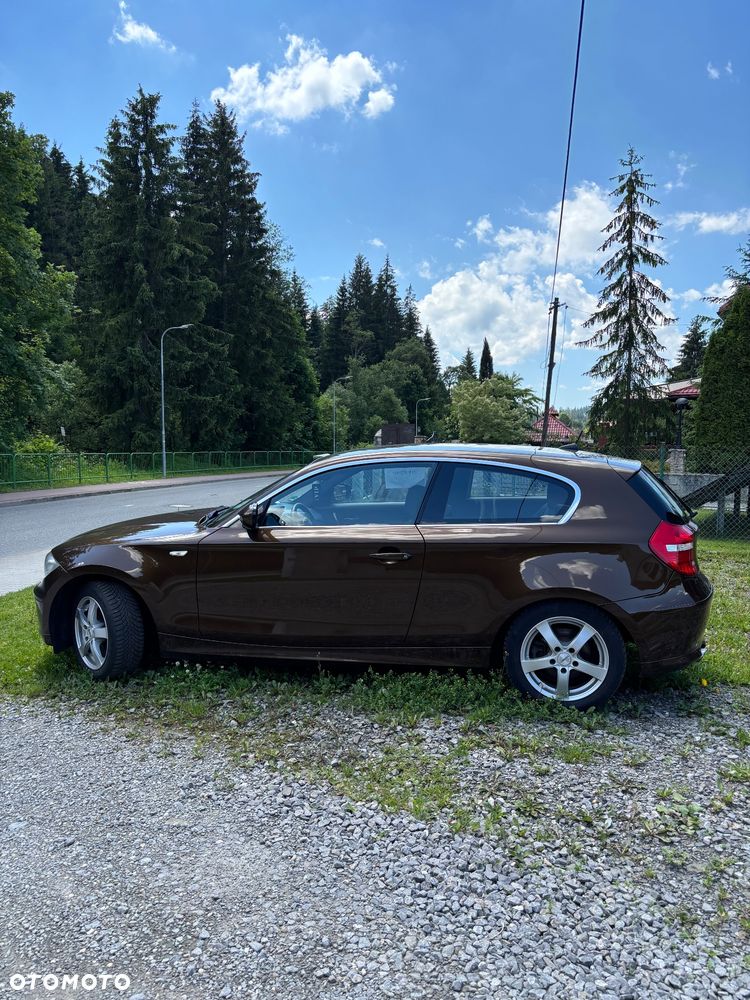 BMW Seria 1 116d - 14