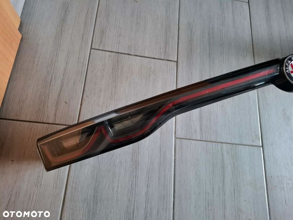 BLENDA TYLNA TYŁ ALFA ROMEO TONALE IDEALNA - 2