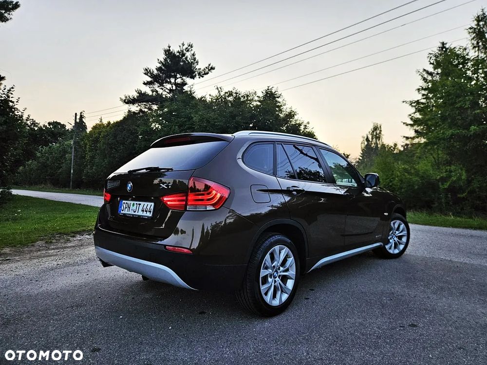 BMW X1 sDrive18i - 12