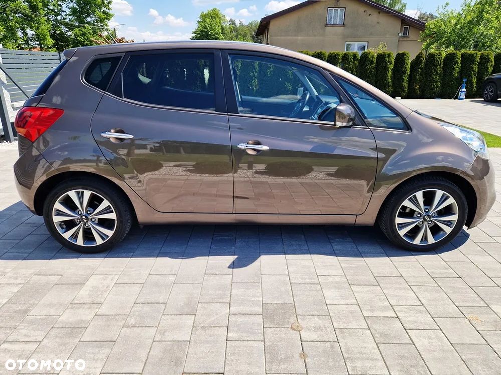 Kia Venga 1.6 CVVT Platinum Edition - 12