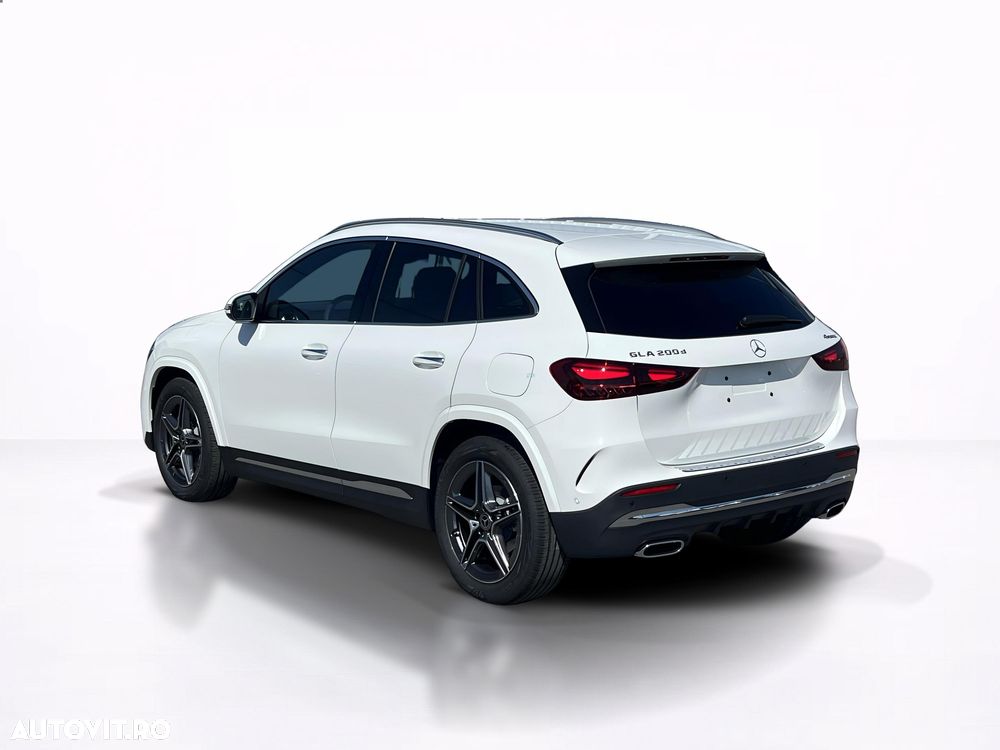 Mercedes-Benz GLA 200 d 4MATIC Aut. - 4