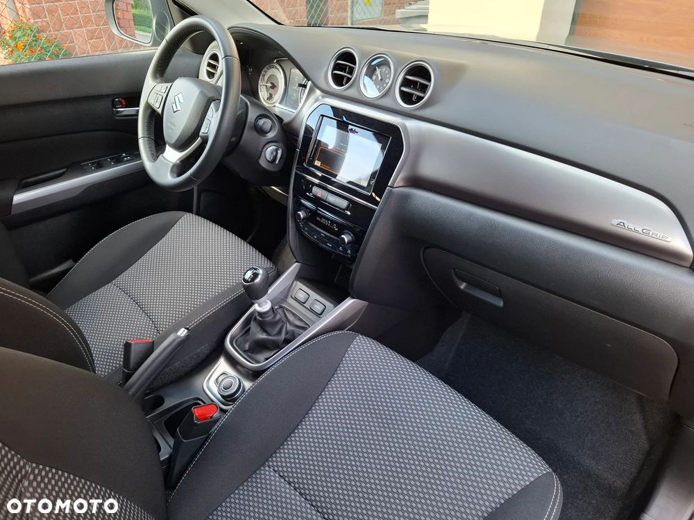 Suzuki Vitara 1.4 Boosterjet mHEV Premium Plus 4WD - 28