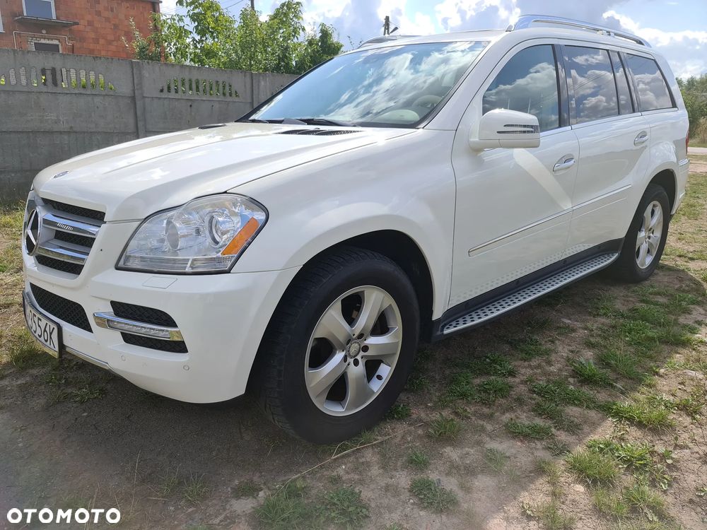 Mercedes-Benz GL - 12