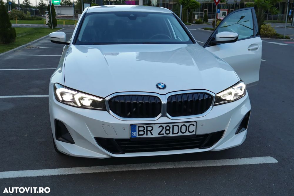 BMW 3 Series 2022 — imagine 6