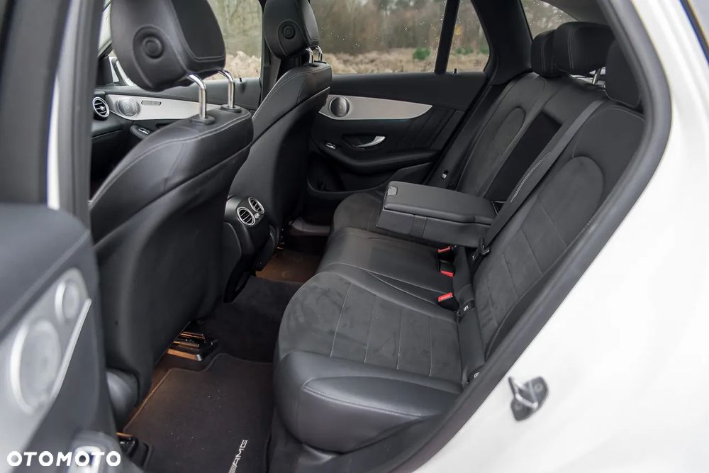 Mercedes-Benz GLC - 27
