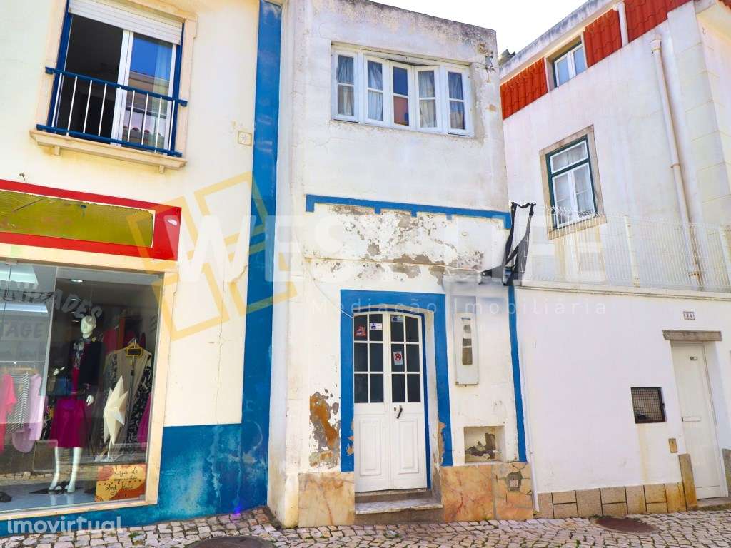 Prédio com projeto aprovado - CENTRO da Vila - Lojas e habitação - ... - Grande imagem: 3/22