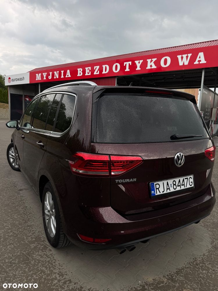Volkswagen Touran 2.0 TDI BMT Highline DSG - 5