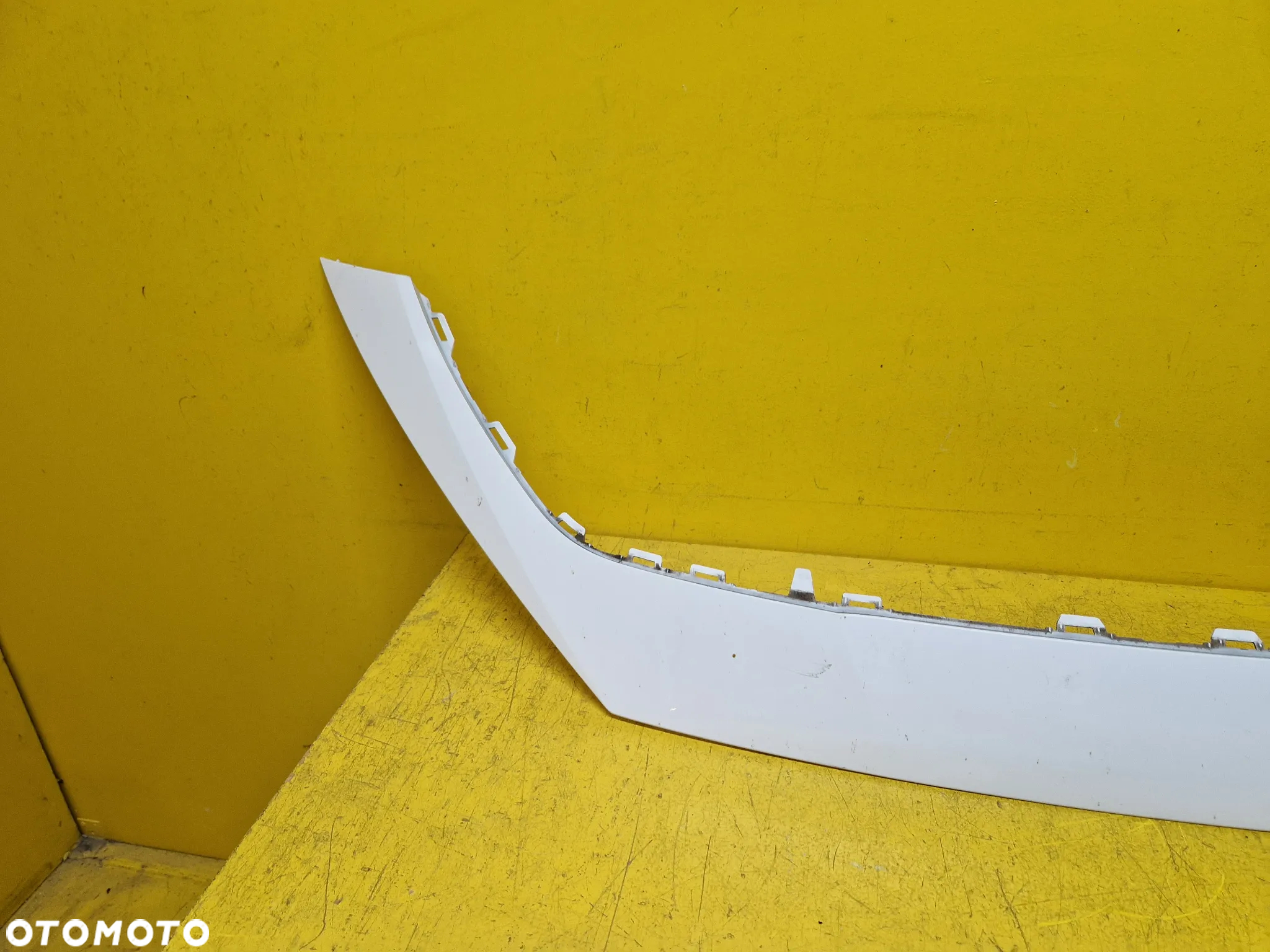 SEAT LEON IV SPOILER ZDERZAKA GÓRNY 5FA805933 - 2