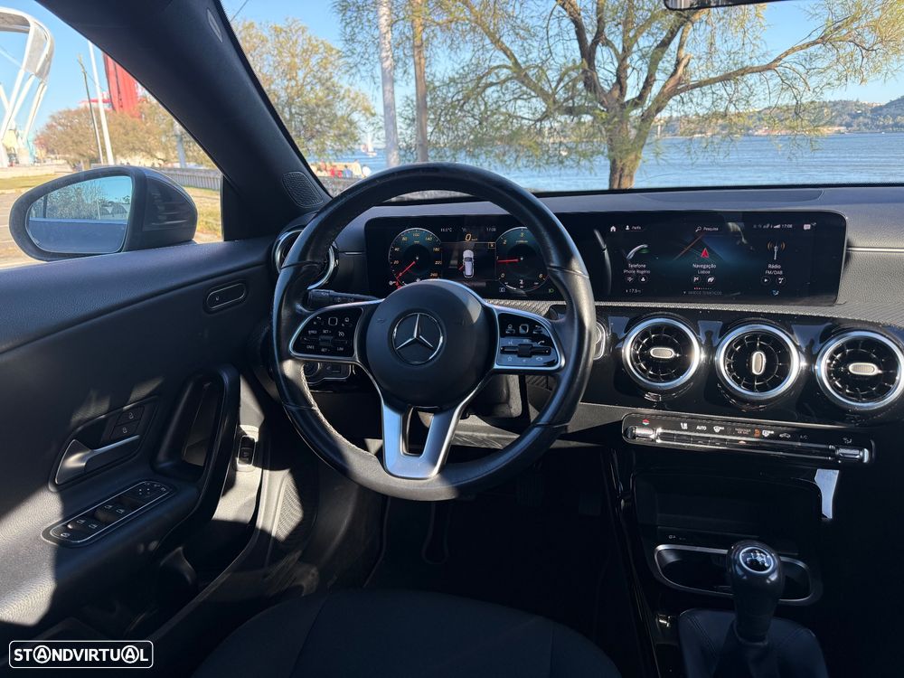 Mercedes-Benz CLA 180 d Shooting Brake Progressive - 14