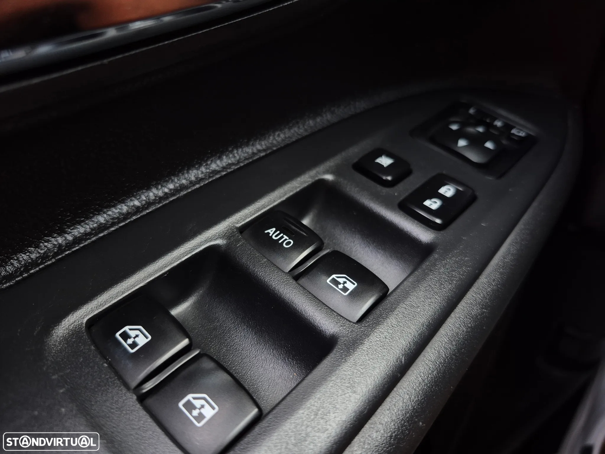 Mitsubishi Outlander 2.2 DI-D Instyle Navi - 24