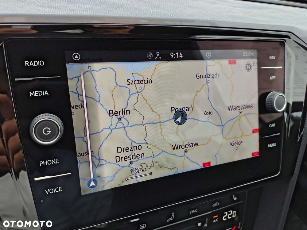 Volkswagen Passat - 31