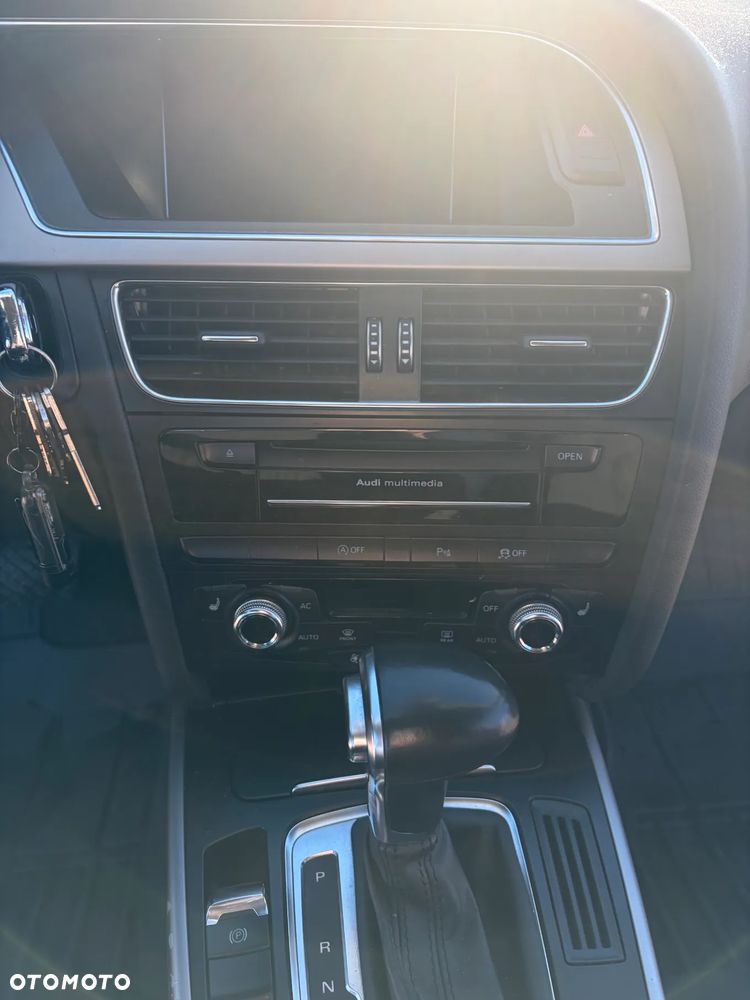 Audi A4 Avant 2.0 TDI DPF quattro S tronic Ambiente - 9