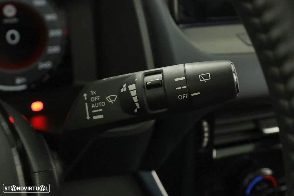 Nissan Qashqai 1.3 DIG-T Tekna SKY - 17