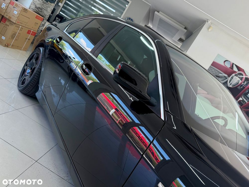 BMW Seria 7 745i - 10
