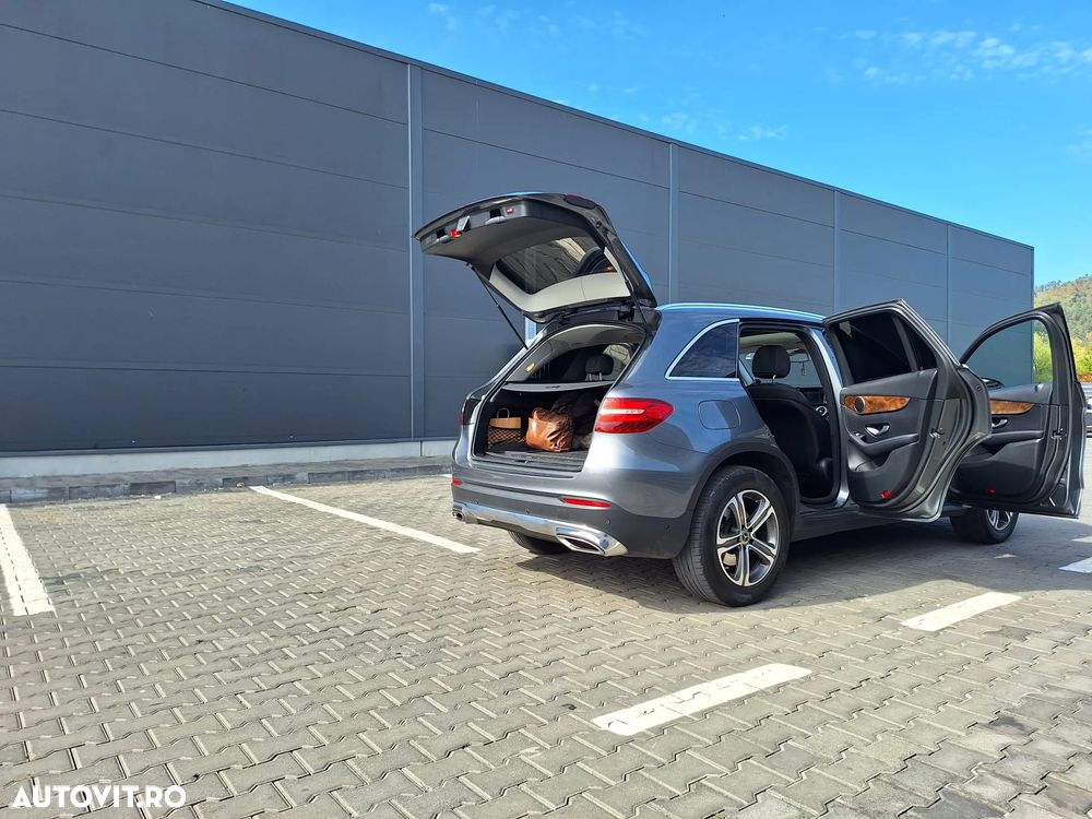 Mercedes-Benz GLC - 26