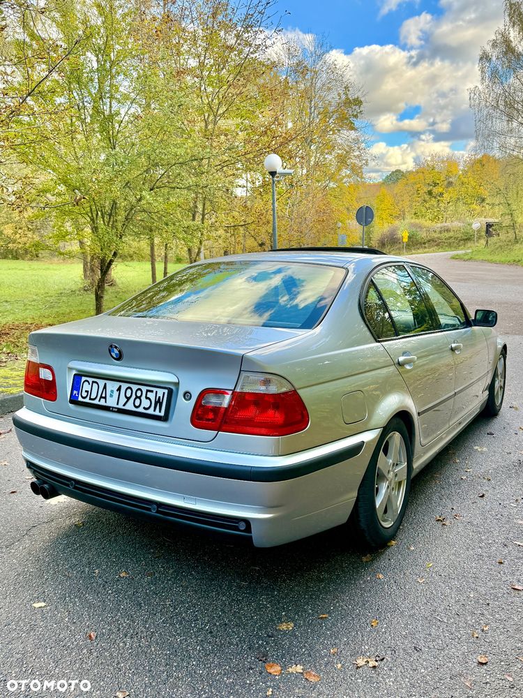 BMW Seria 3 318i - 10