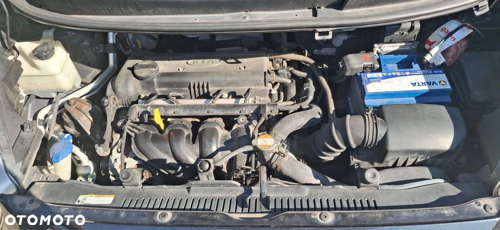 Kia Venga 1.6 CVVT Mind - 9