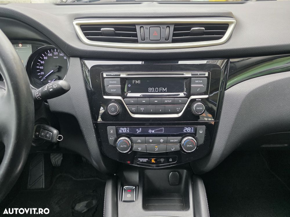 Nissan Qashqai 1.2 DIG-T ACENTA - 16
