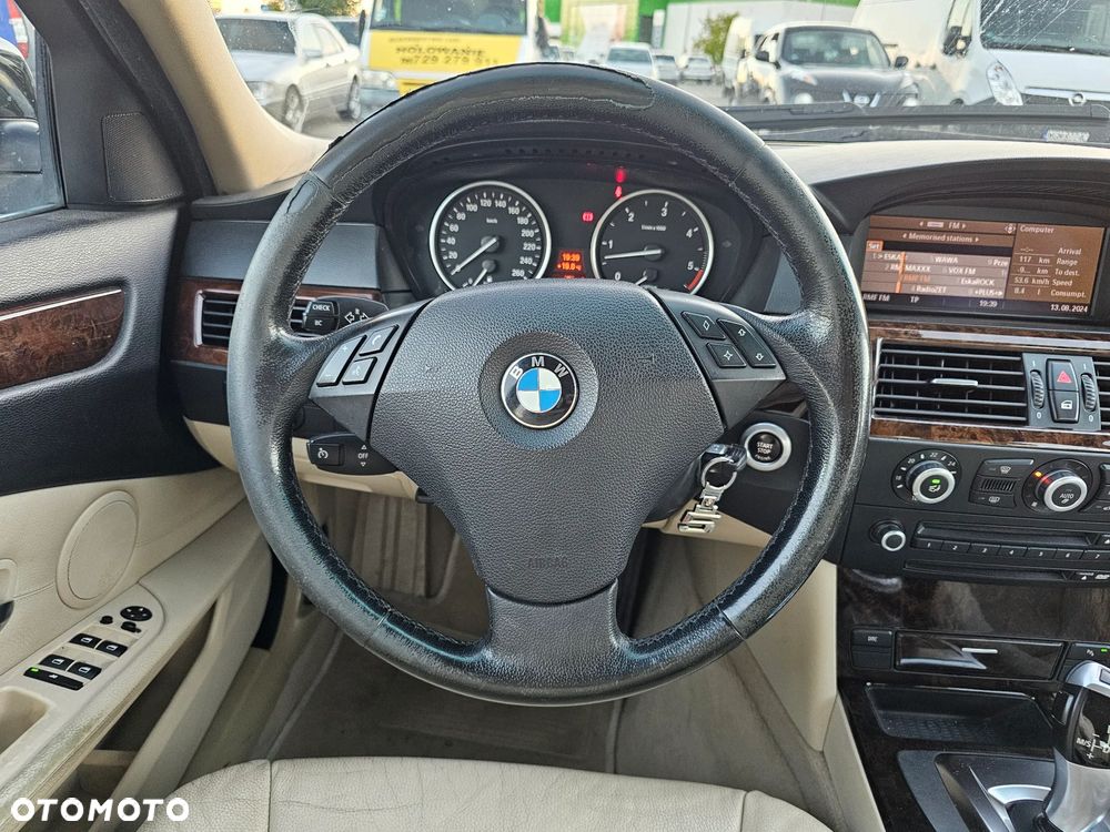 BMW Seria 5 - 13
