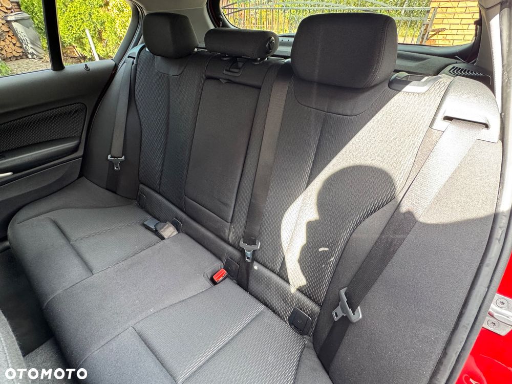 BMW Seria 1 116d EfficientDynamics Edition - 28