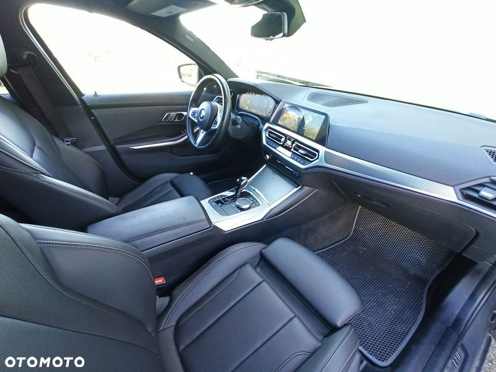 BMW Seria 3 - 12