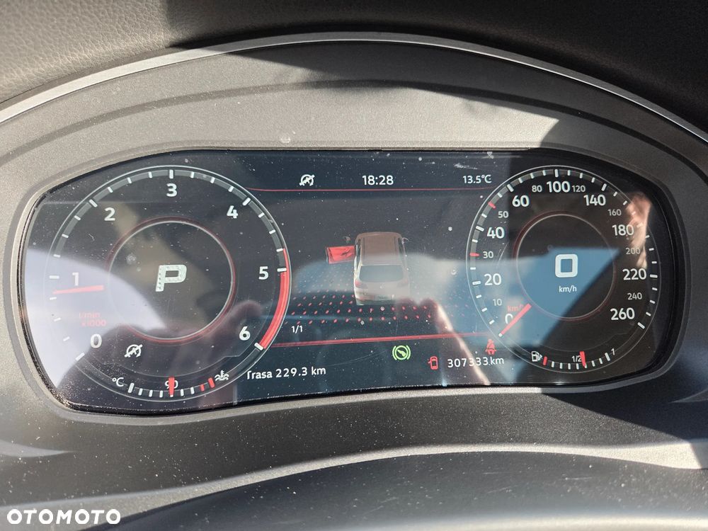 Volkswagen Tiguan 2.0 TDI 4Mot Perfectline R-Style DSG - 11