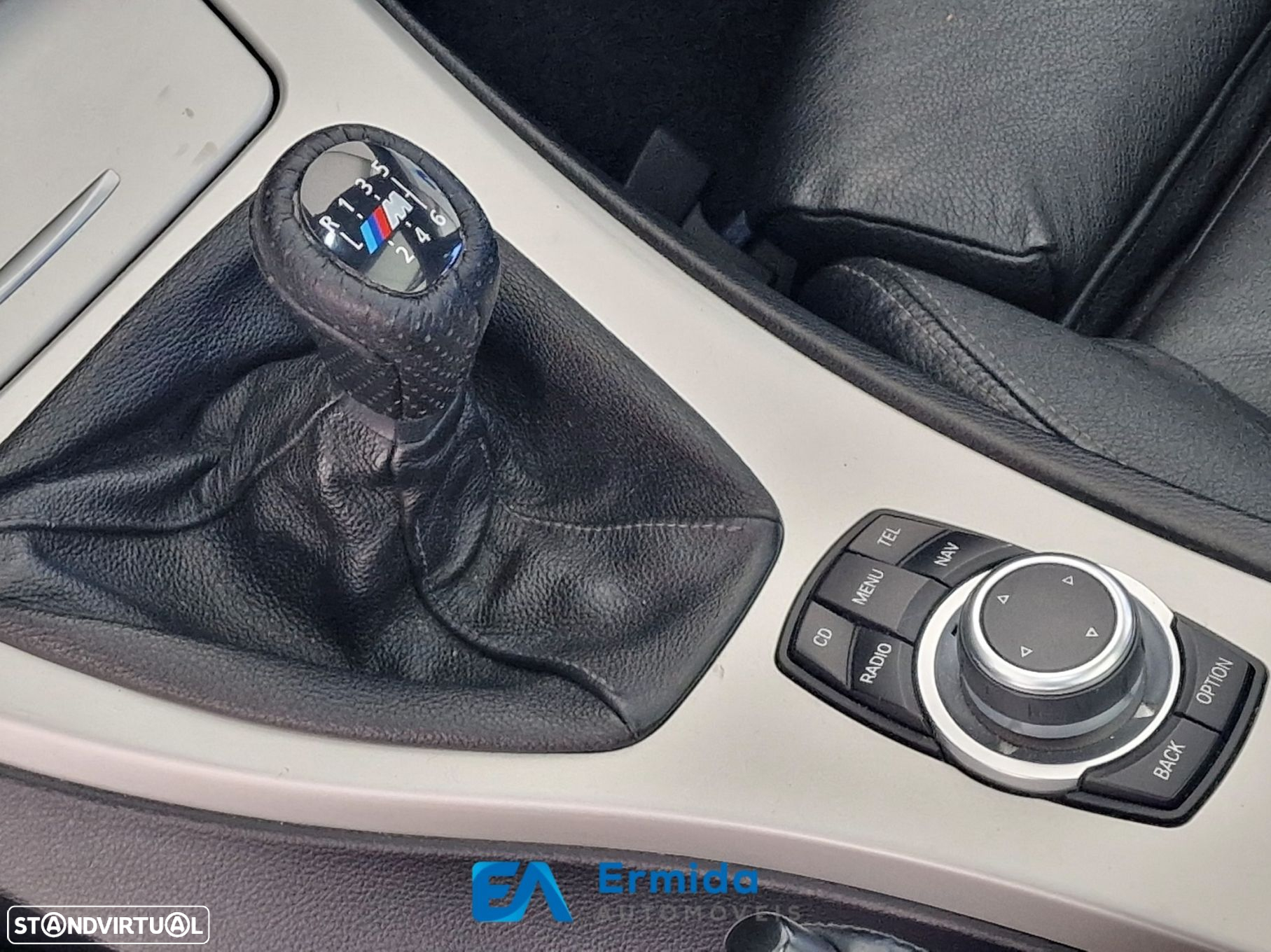 BMW 320 d Touring LifeStyle Auto - 37