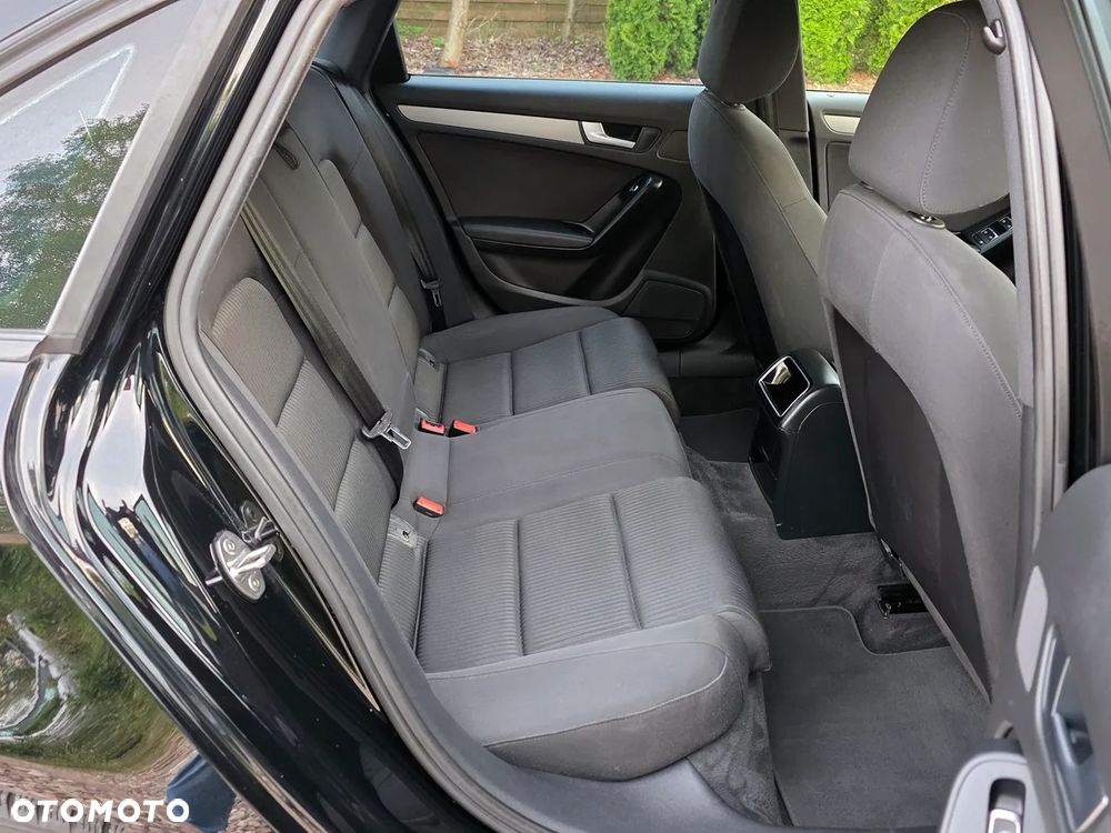 Audi A4 Limousine - 28