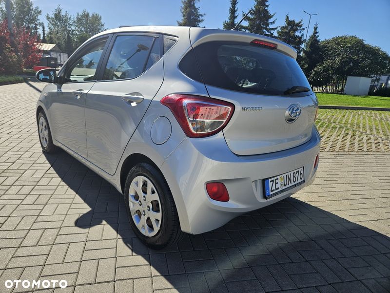 Hyundai i10 1.0 BlueDrive Comfort - 11