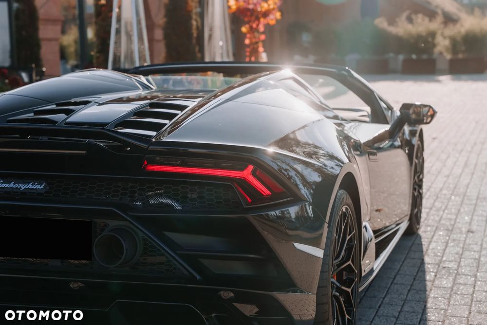 Lamborghini Huracan EVO RWD - 11