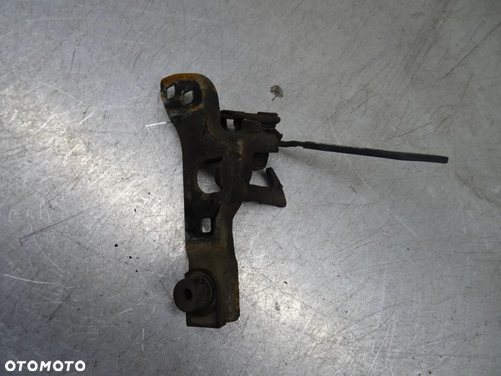 SKODA SUPERB I 01-05 2.8 V6 ZAMEK RYGIEL MASKI PRZÓD - 3