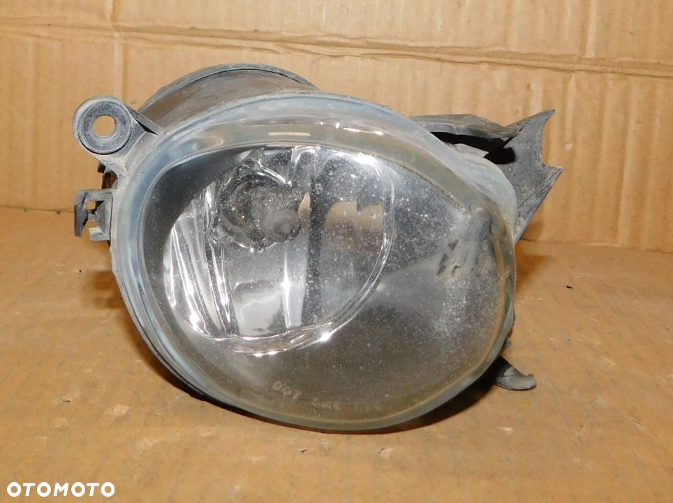 halogen prawy AUDI A4 B5 LIFT  99-01 - 1